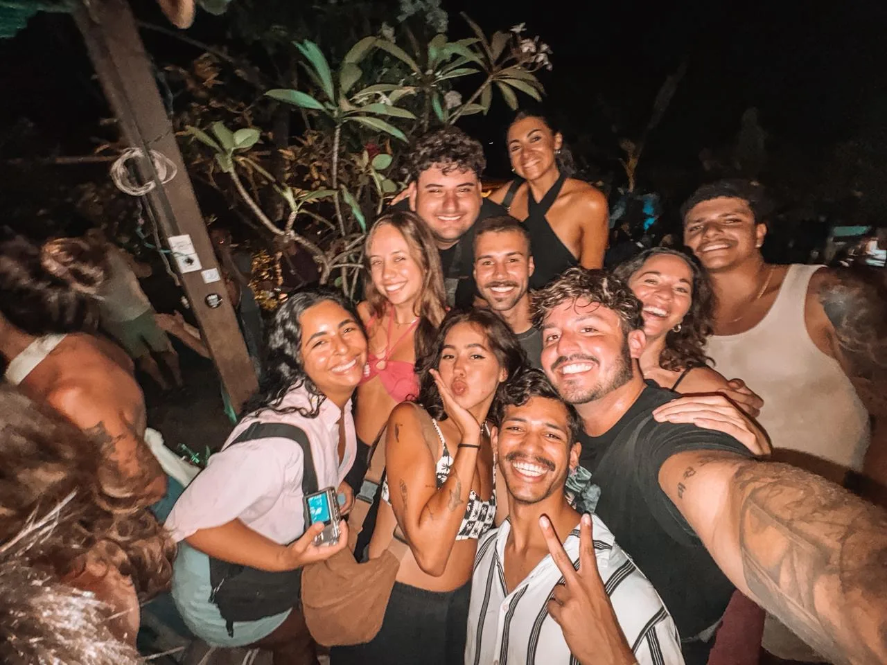 Sextas-feiras no No Worries: pizza artesanal, caipirinha e eventos toda semana