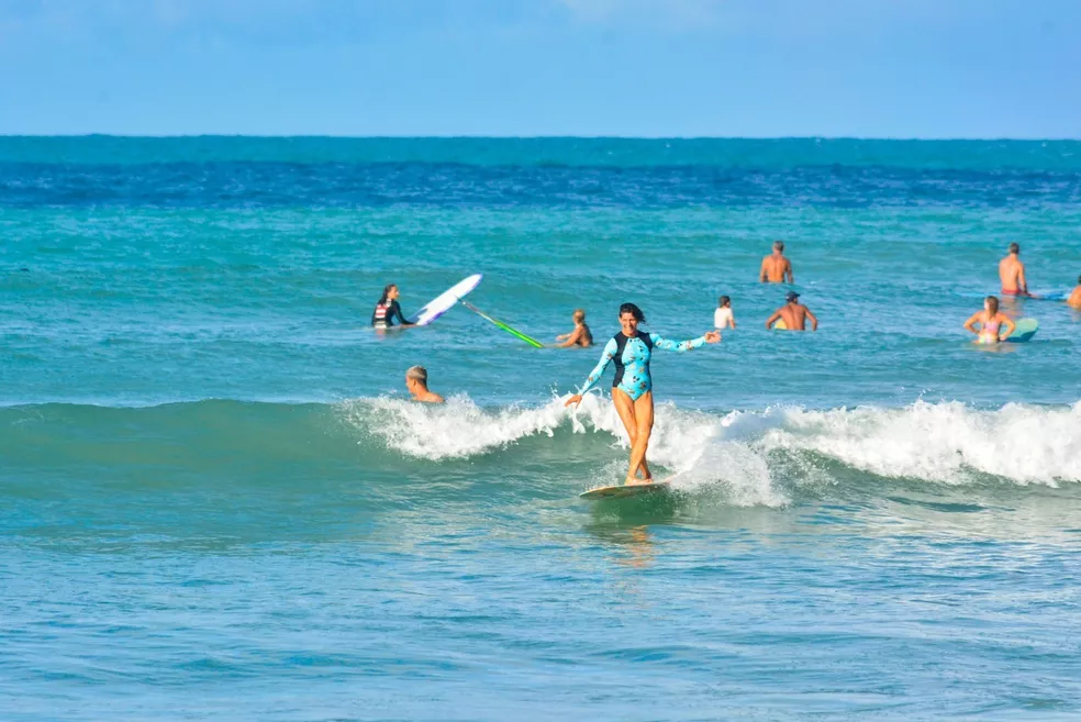 Surf em Pipa: guia completo por praia e nivel — iniciantes a avancados