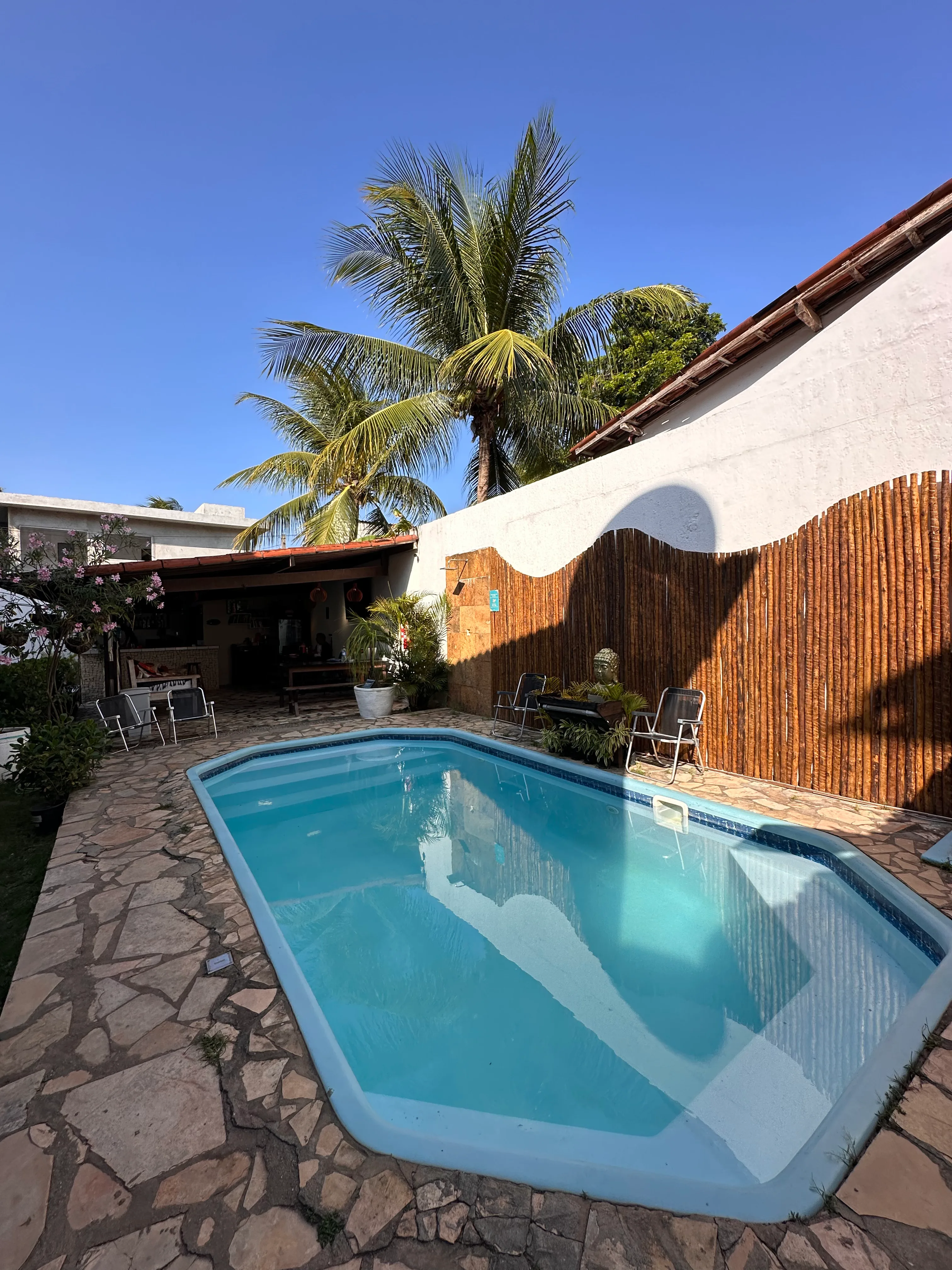 Piscina — No Worries Hostel Pipa